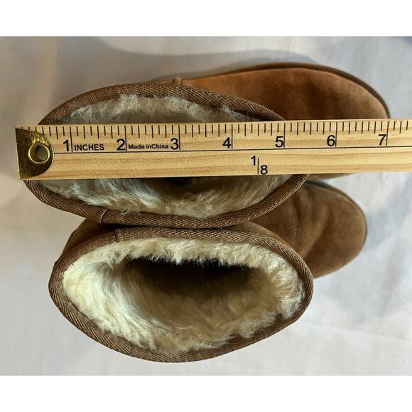 UGG Classic Short II Chestnut Brown Suede Sheepskin Boots 1016223 Women’s Size 7 - Picture 6 of 9